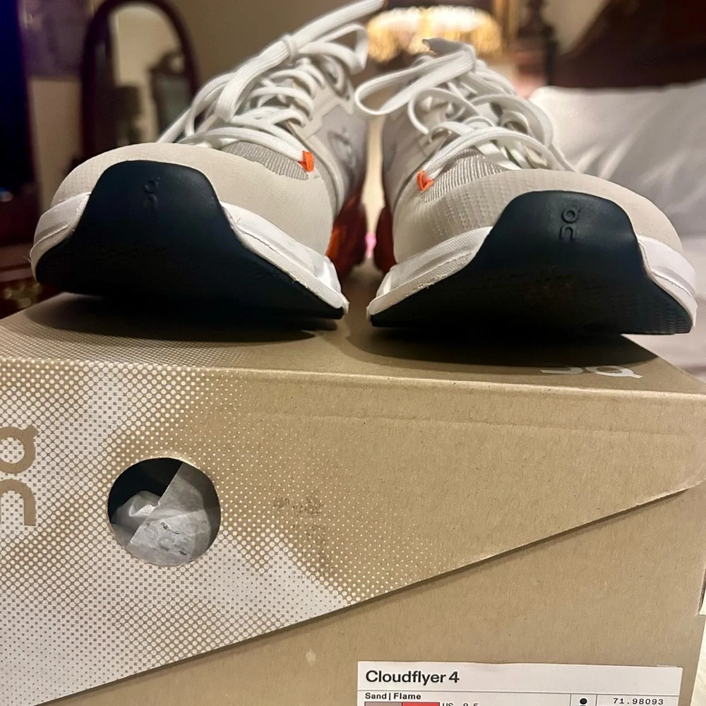 ❤️❤️❤️ON Running Sand Flame Cloud Flyer 4 - Picture 8 of 8